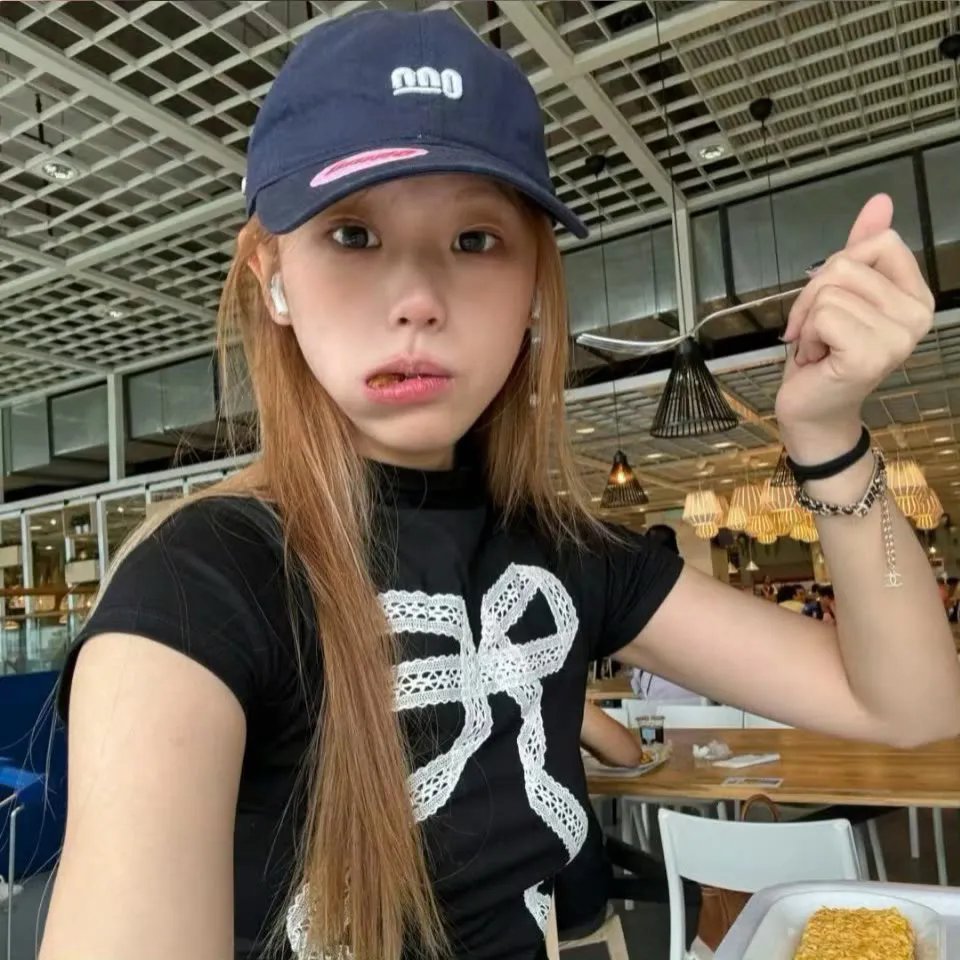 面纱之下
